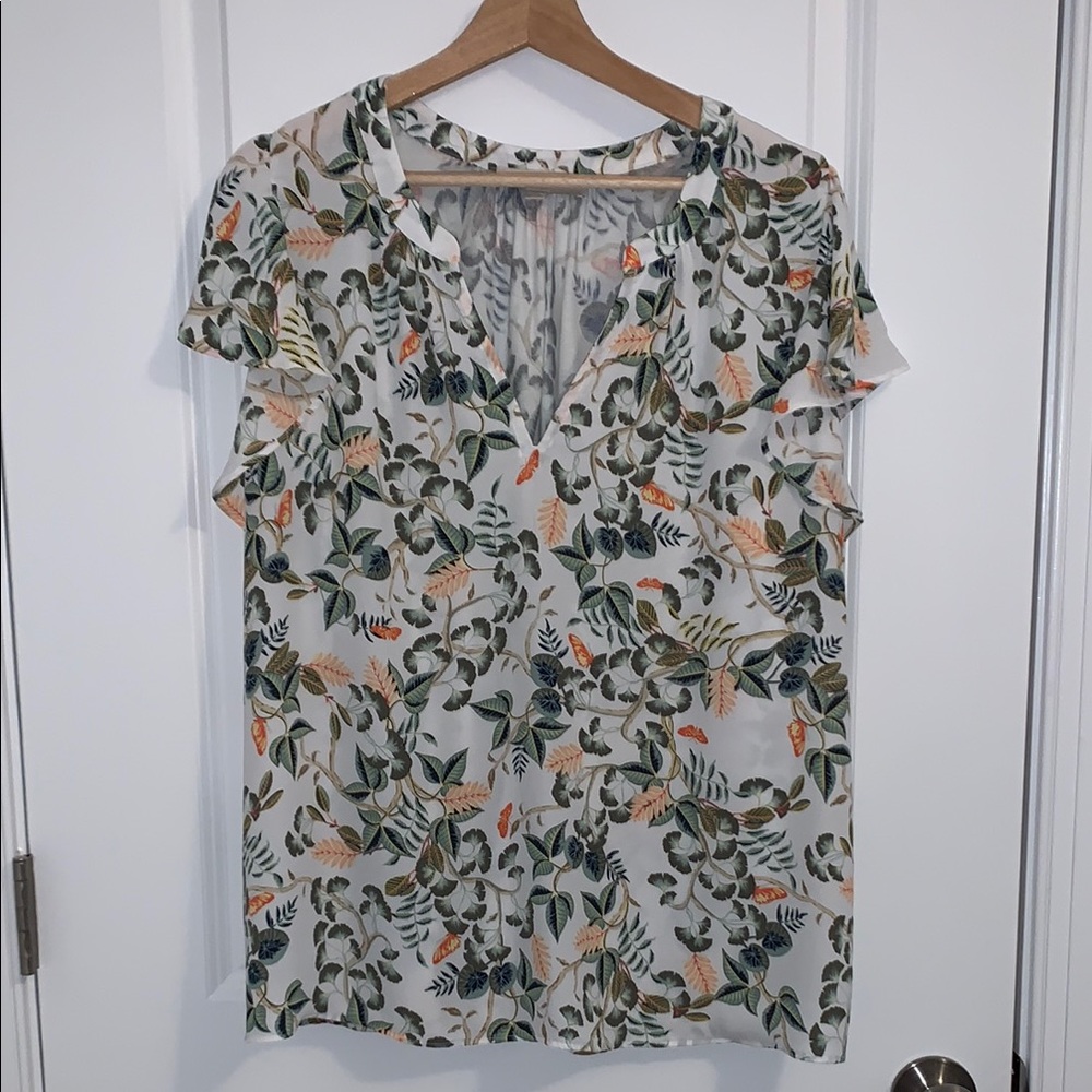LOFT Floral Print Women's Top.Flutter Sleeves, Very Flowy. Mixed Media XL
